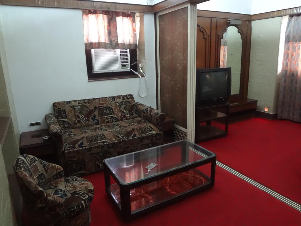 Hotel Happy Home 뭄바이 외부 사진