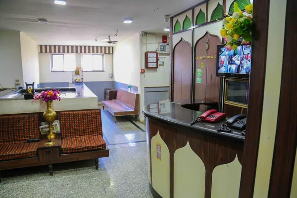 Hotel Happy Home 뭄바이 외부 사진